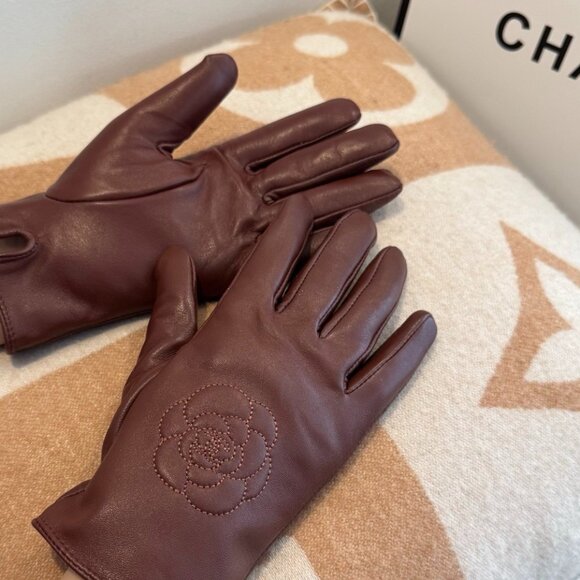 Chanel Brown Leather Gloves - Picture 4 of 5